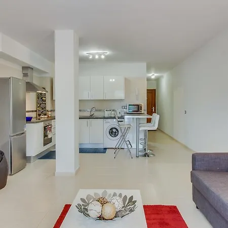 Апартаменты Apartamento Montalmar